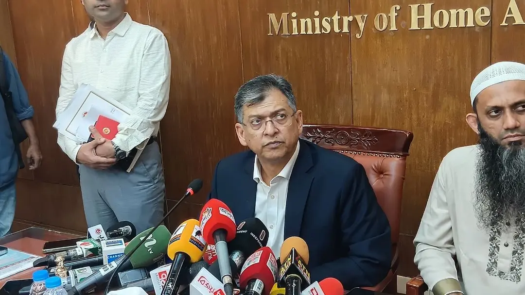 আইন-শৃঙ্খলা পরিস্থিতি উন্নতির দিকে যাচ্ছে : স্বরাষ্ট্রমন্ত্রী